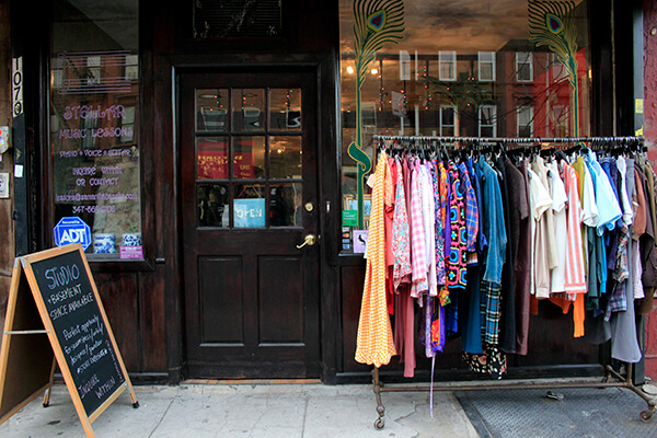 cheap vintage clothing stores