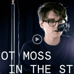 Premiere: Elliot Moss—”Without The Lights” Live