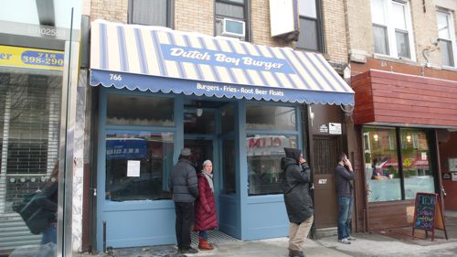 dutch-boy-burger-ext-0310.jpg
