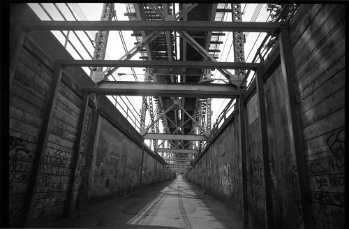 Williamsburg walkway, 1989
