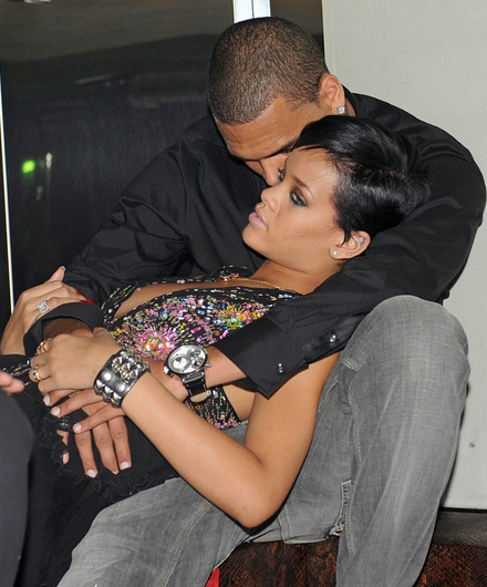 Ahhh! Look at these two snuggle bunnies. Adorable.