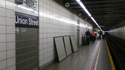 Union Street subway R station