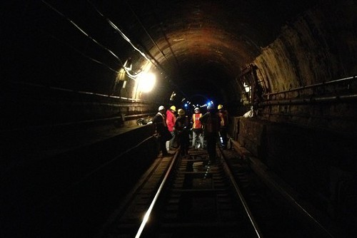 R train tunnel Montague tube subway