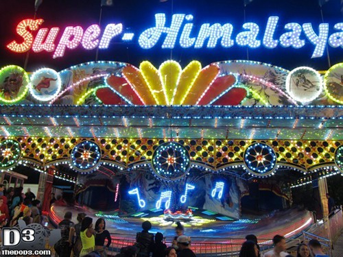 A Super Himalaya at a Carnival in Staten Island Super Himalaya ride