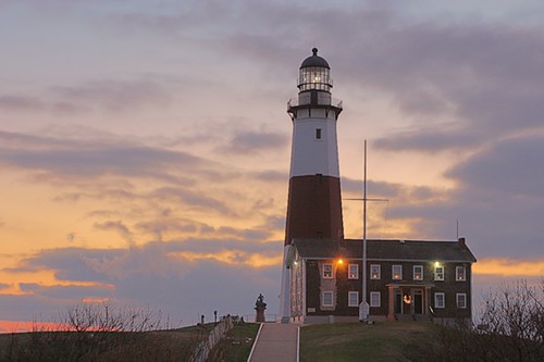 Montauk_Point_Lighthouse.jpg