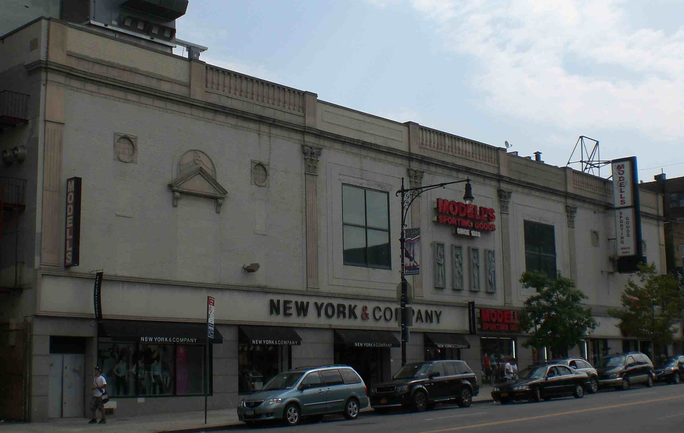Photos What 10 Old Movie Theaters in Brooklyn Look Like Now Brooklyn