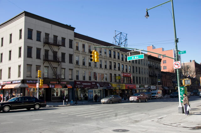 Atlantic-Avenue-Brooklyn-Insiders-Guide-Restaurants-Bars-Shopping-Architecture-NYC_16 - Brooklyn