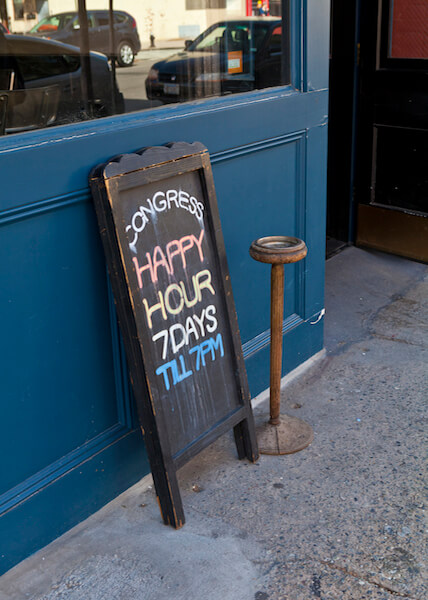 CourtSt_CongressBar_06