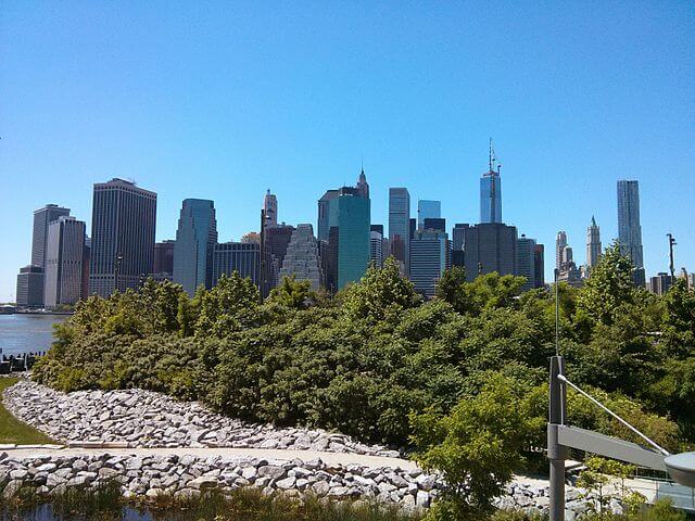 640px-Downtown_Manhattan_skyline_from_Brooklyn_Bridge_Park_5_June_2013