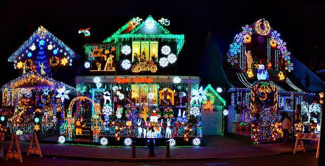 dyker-heights-christmas-lights-winter-events-brooklyn-nyc