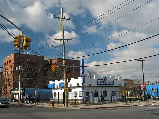 640px-NYC_White_Castle_Rockaway