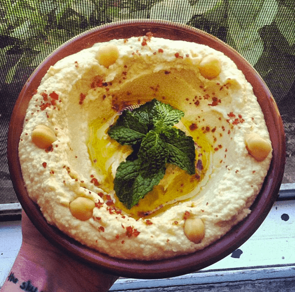 I made this hummus thanks to Jeannette at the League of Kitchens!