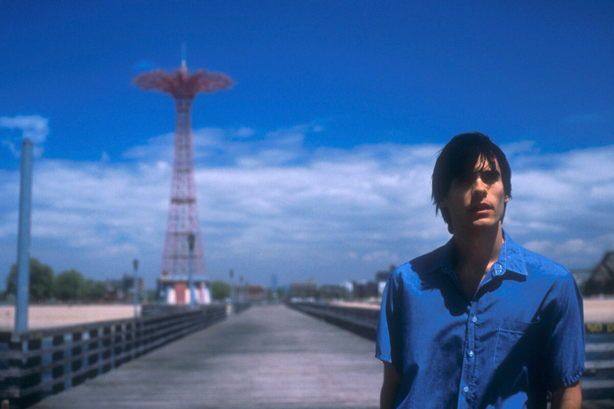 Requiem for a Dream, production still, directed by Darren Aronofsky, 2000. Artisan Entertainment. Photo: Artisan/Photofest; © Artisan
