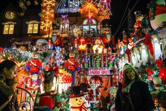 Photos of the wildest 2021 Dyker Heights Christmas lights - Brooklyn ...
