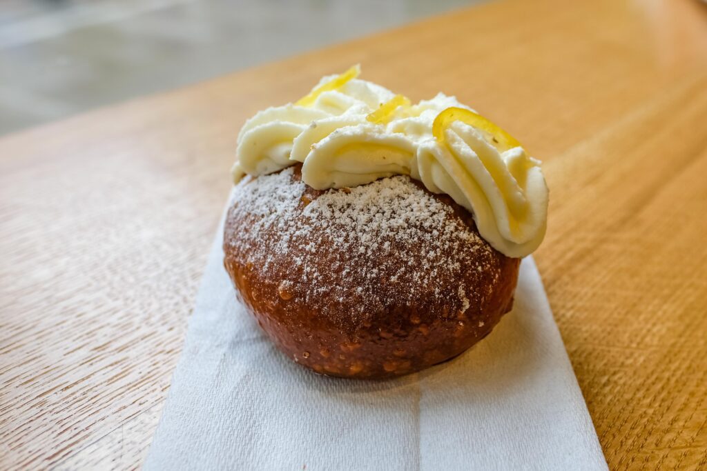 The Radio Bakery opens to big, happy crowds In Greenpoint Brooklyn