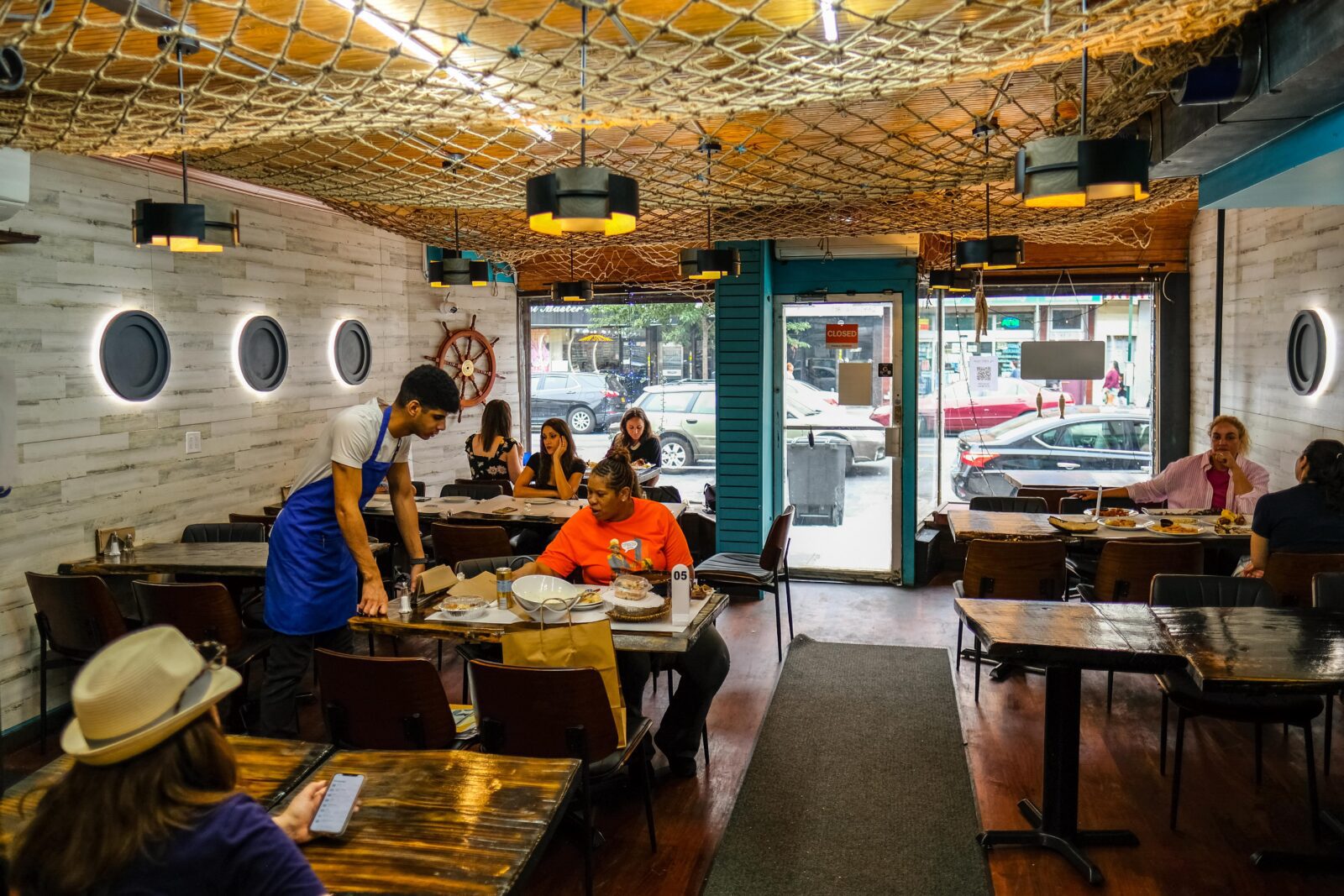 Brooklyn Finally Gets a Great "Pick-Your-Fish" Restaurant