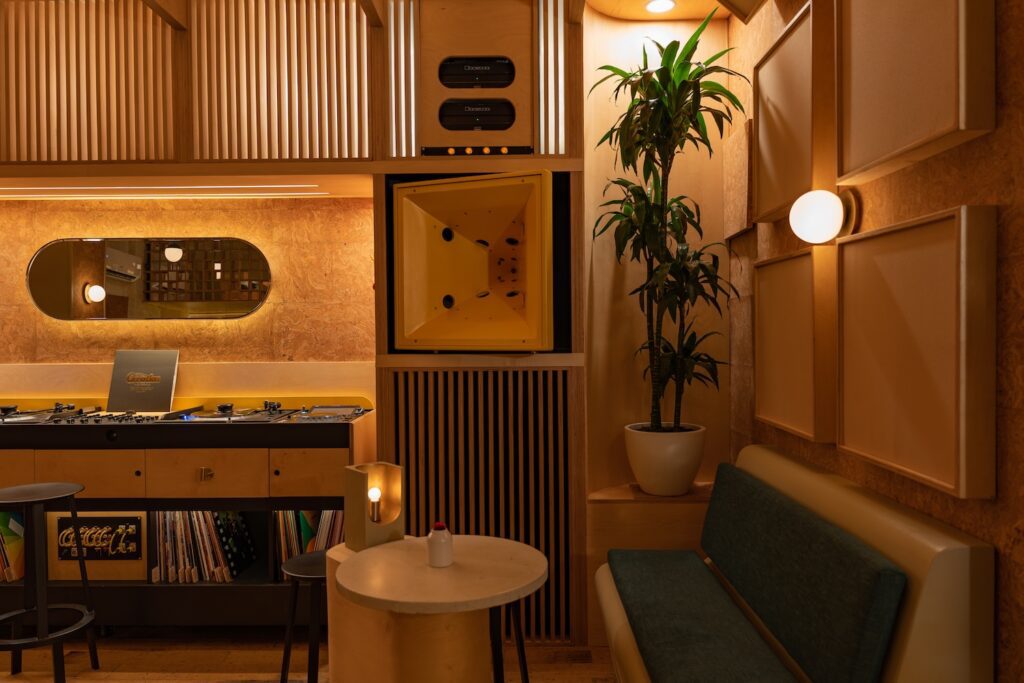 The quaint but mighty sound room at Eavesdrop in Greenpoint 