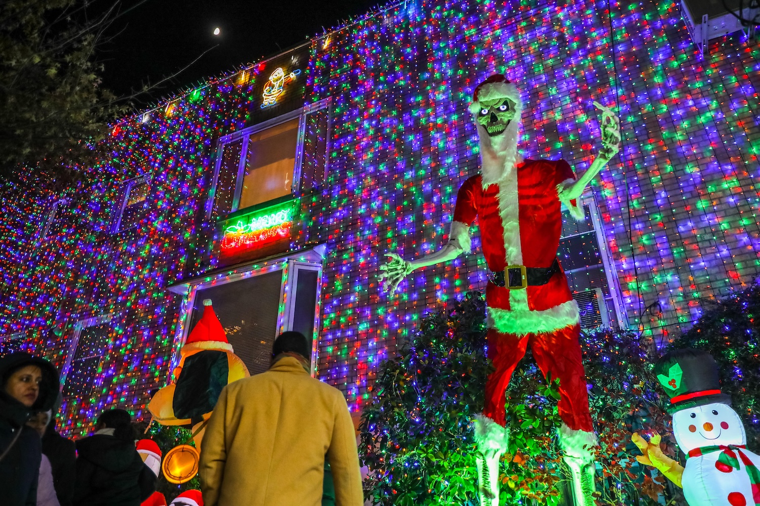The Most Festive, Over-The-Top Christmas Lights in Dyker Heights This Year
