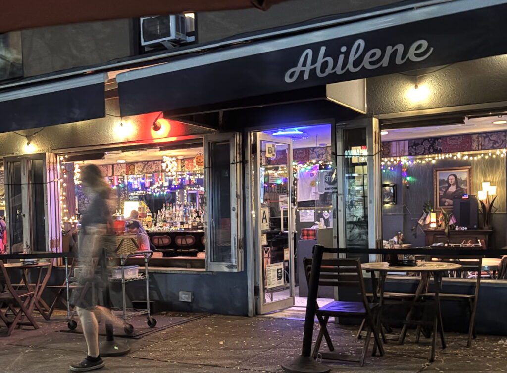 Where You Can Still Get Cheap Drinks in Brooklyn