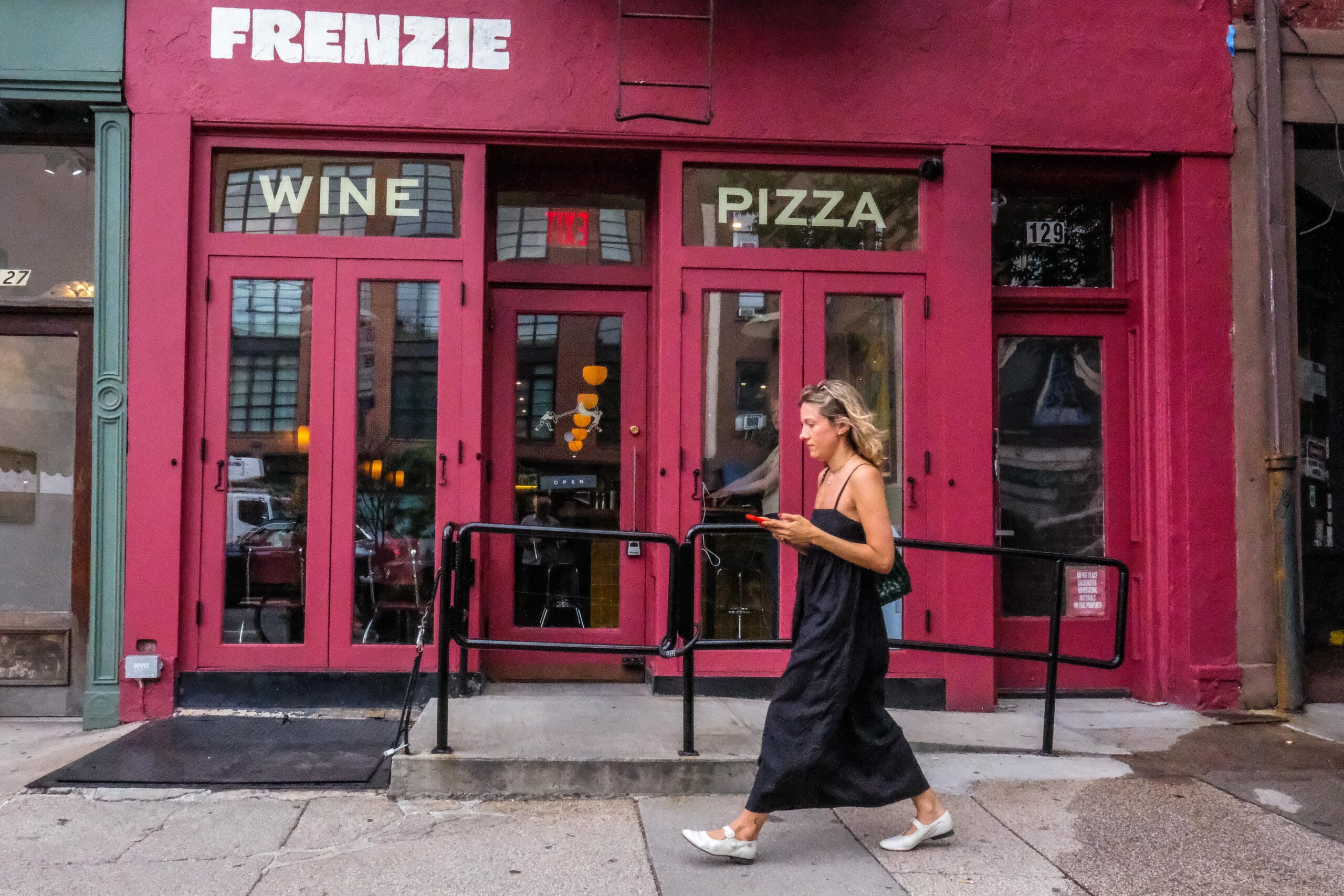 Frenzie Is Serving Up Excellent Late-Night Pizza and Wine in Brooklyn Heights